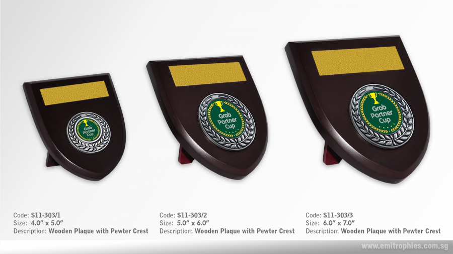 S11-303 Wooden Shield with Pewter Crest
